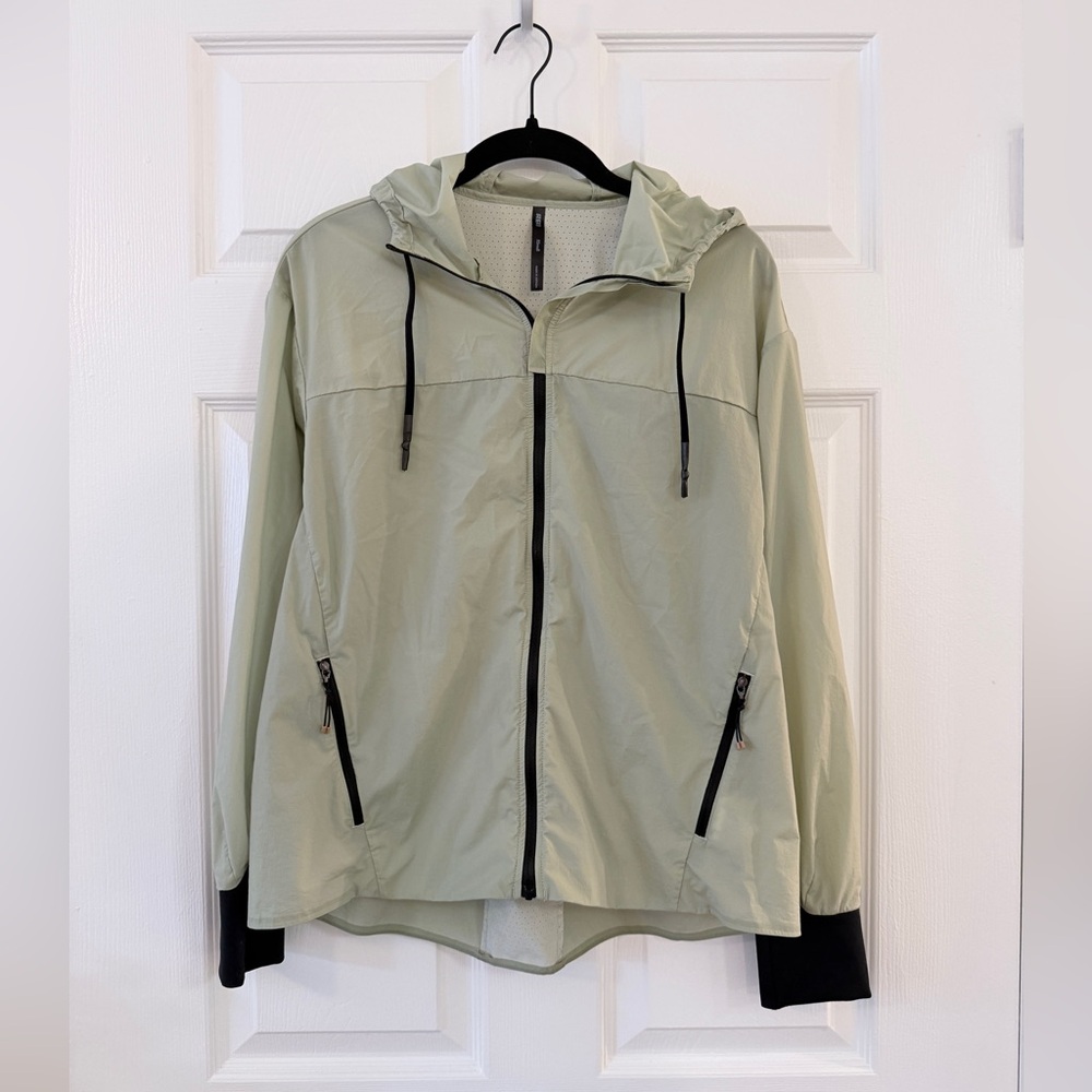 REI Cycling Ultra Lightweight Windbreaker Vented Workout Jacket - Women’s XS
